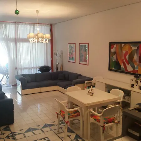 Casa Mariachiara * Baia Domizia
