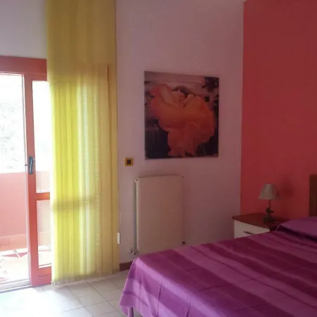 Casa Mariachiara Feriehus Baia Domizia